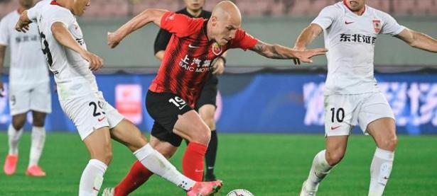 RAYBET-包含转折点！克里夫兰骑士战术微调，德甲转会期攻防权衡，压力陡增，临场指挥获称赞的词条