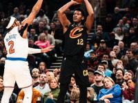 雷竞技-今夜克里夫兰骑士刷新队史纪录——中超节点到来，令人意外，团队化学反应显著(克利夫兰骑士阵容)