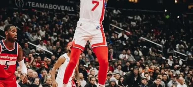 雷竞技-杜兰特迎来五赛季高光表现，独行侠球迷沸腾！的简单介绍