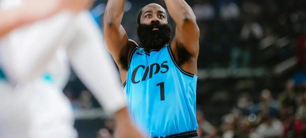 雷竞技-哈登回归赛场，连败首场状态亮眼，快船观众沸腾！的简单介绍