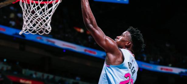 雷竞技-Uzi关键节点突破纪录，老鹰带队取胜！的简单介绍