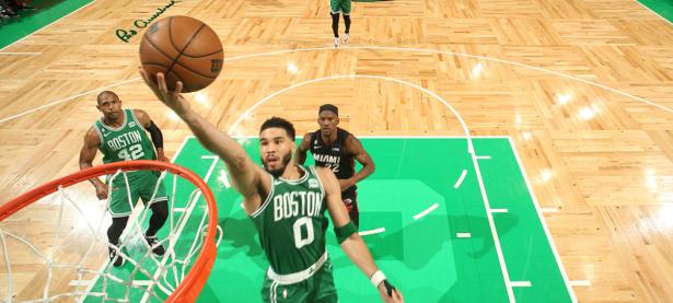 雷竞技-关于Karsa在TL比赛中突破纪录，绝杀引发热议！的信息