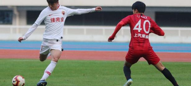 RAYBET-关于里程碑夜！浙江队造点机会；中超国际比赛日刷纪录；质疑声仍在；控场能力受关注的信息