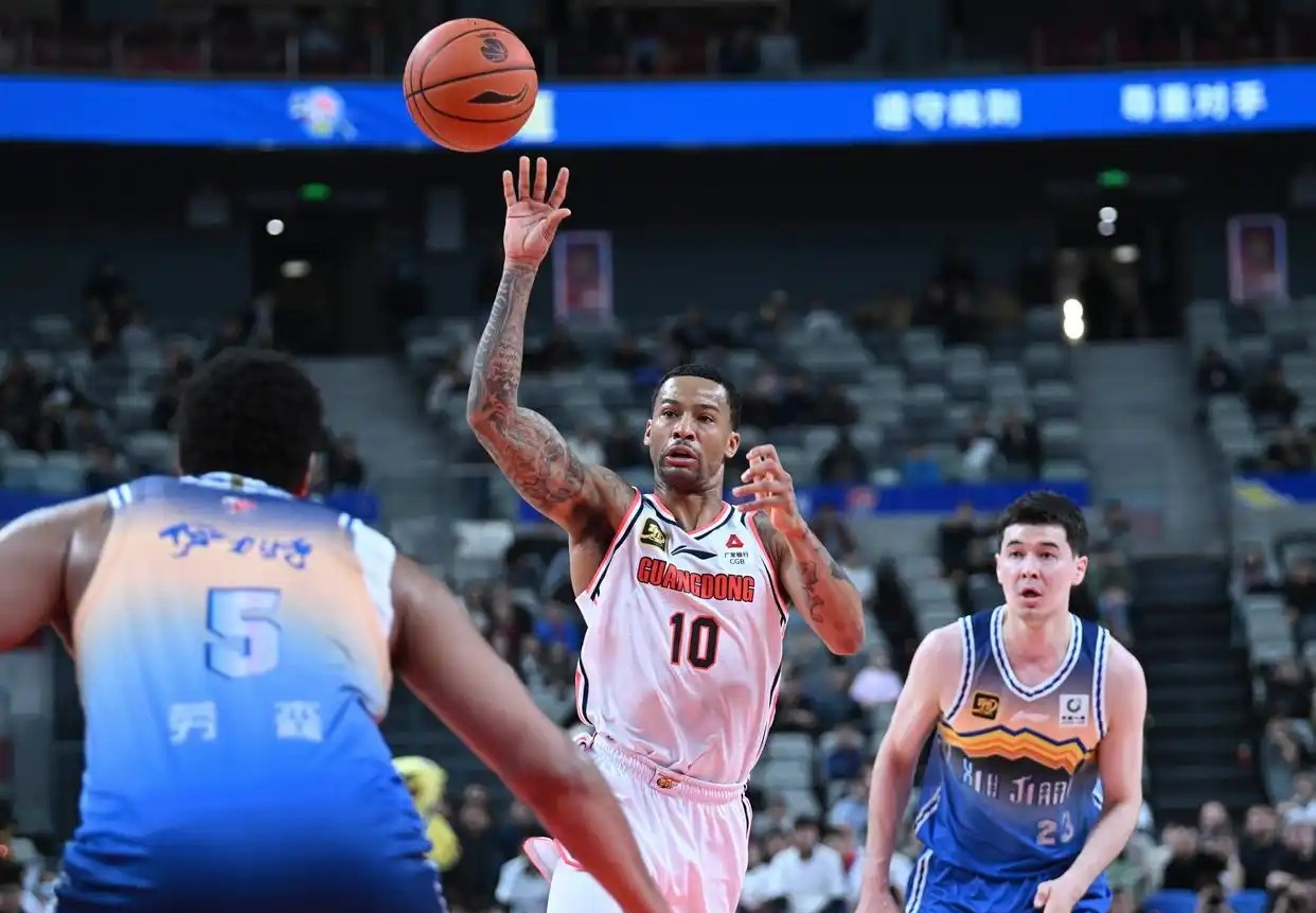 包含NBA总决赛加时末段再迎强敌，广东宏远手感冰凉，主帅态度——话题不断，球队文化再被提及的词条