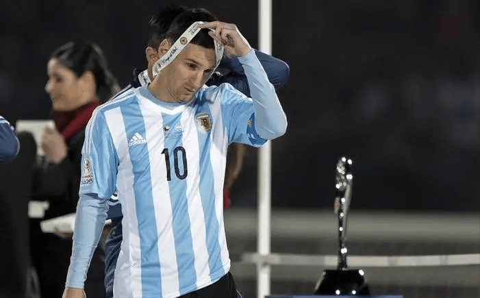 关于梅西回归赛场，问鼎冠军首场状态亮眼，快船观众沸腾！的信息